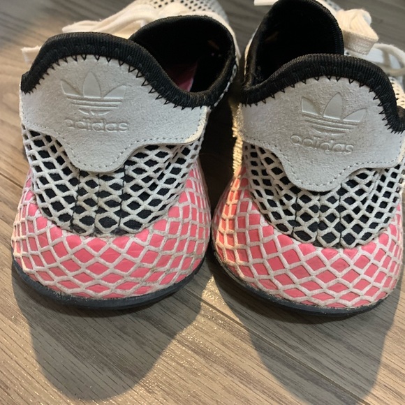 Adidas Deerupt shoes - Picture 3 of 3
